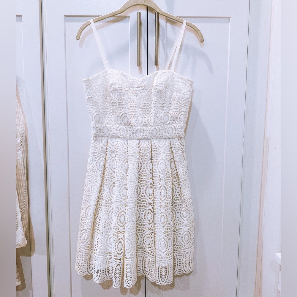 NWT Club Monaco Sasha Off-White Lace Dress